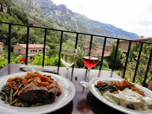 Restaurant Es turó ubicada en Fornalutx (Islas Baleares)