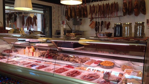 Cansaladeria Bar Falgàs ubicada en La Pobla de Lillet (Barcelona)