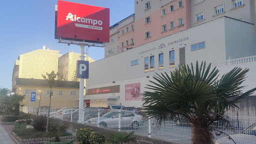 Alcampo Supermercado ubicada en Burela (Lugo)