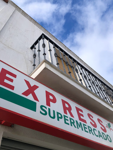 Spar Express Supermercado ubicada en Villagarcía de la Torre (Badajoz)