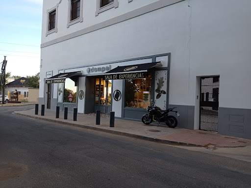 DOMPAL - Sala de Experiencias del Jamón de Jabugo ubicada en Jabugo (Huelva)