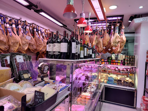 Carnicería Jamonería Conchita Fernández ubicada en Granada (Granada)