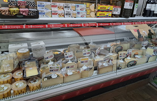 Charcuteria "La Tocineria" ubicada en Málaga (Málaga)