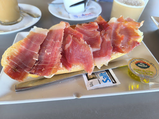 Asador Jamoneria Fran Castaño ubicada en Antas (Almería)