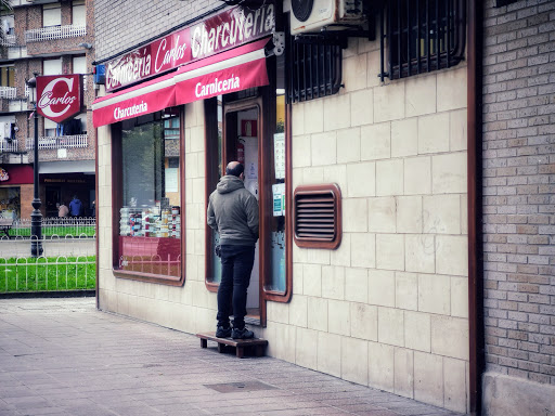 Carniceria Carlos Charcutería ubicada en Torrelavega (Cantabria)