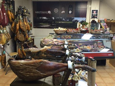 Jamones y productos de calidad El Capricho (Míster Jamón) ubicada en Málaga (Málaga)