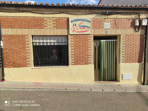 Tienda Alimentación La Carmina ubicada en Medina del Campo (Valladolid)