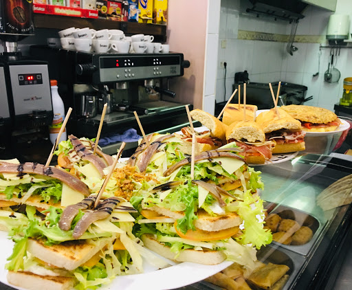 CASTILLA tapeo. ubicada en Cebreros (Ávila)