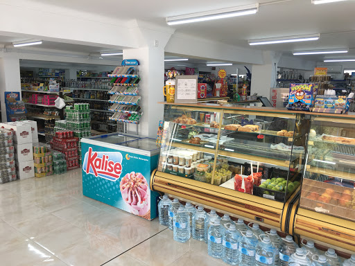 SPAR Supermarket Gisela ubicada en S'Arenal (Islas Baleares)