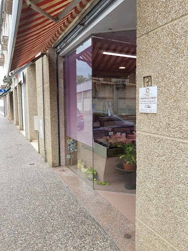 Carnisseria Xarcuteria Ca La Montse ubicada en Quart (Girona)