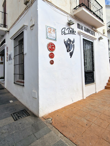 El Taller Mijas Handicrafts ubicada en Mijas (Málaga)