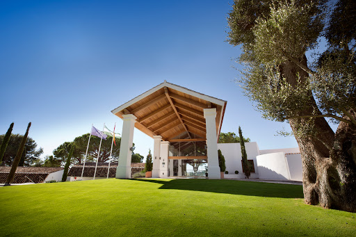 Aloha Golf Club ubicada en Marbella (Málaga)