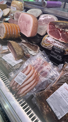 Salumeria casa italia ubicada en Barcelona (Barcelona)