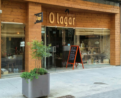 Adega O Lagar ubicada en Carballo (A Coruña)