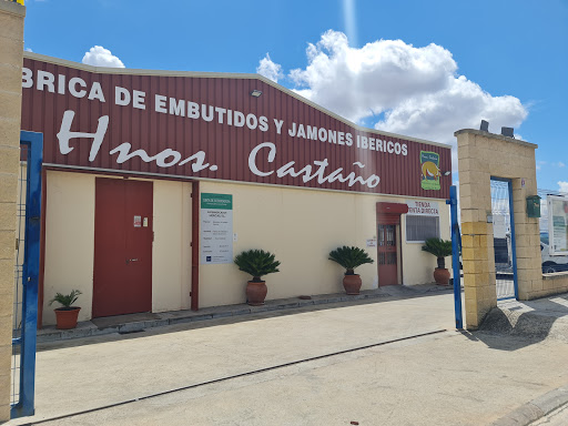 Fabrica Embutidos y Jamones Hnos. Castaño ubicada en Villafranca de los Barros (Badajoz)