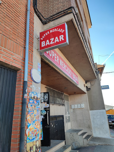 Supermercado y bazar ubicada en Santa Cruz del Retamar (Toledo)