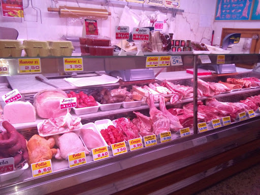 CARNICERIA PACO ubicada en Navaluenga (Ávila)