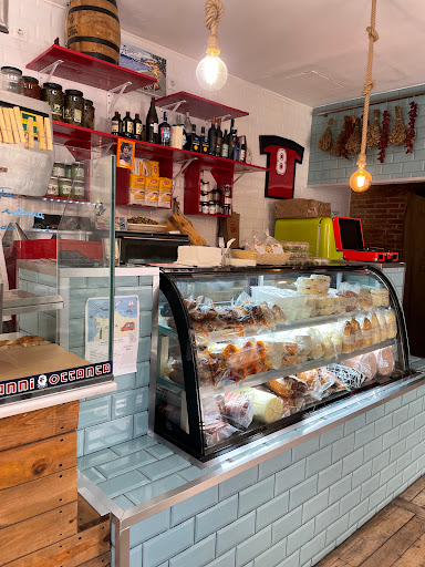 Entrepaneria Compá Barceloneta ubicada en Barcelona (Barcelona)