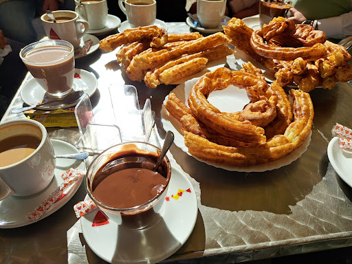 Churreria Alimaymon ubicada en Almoharín (Cáceres)