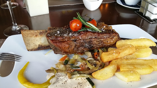 La Estancia - Steak House ubicada en Sitio de Calahonda (Málaga)