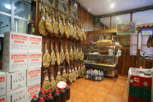 Jamones Y Embutidos Mallo ubicada en Cañaveral (Cáceres)