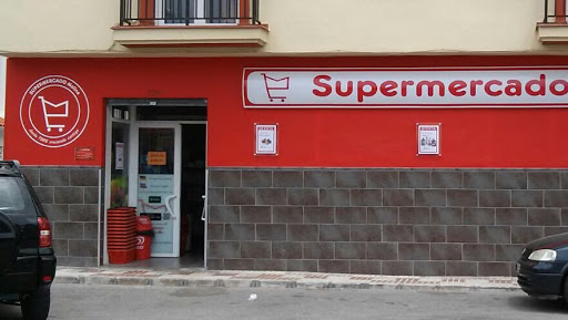 Supermercado Molina ubicada en Caleta de Velez (Málaga)