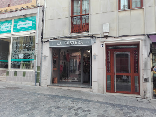 LA COSTERA ubicada en Luanco (Asturias)