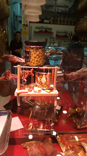 Jamones de Salamanca ubicada en Madrid (Madrid)