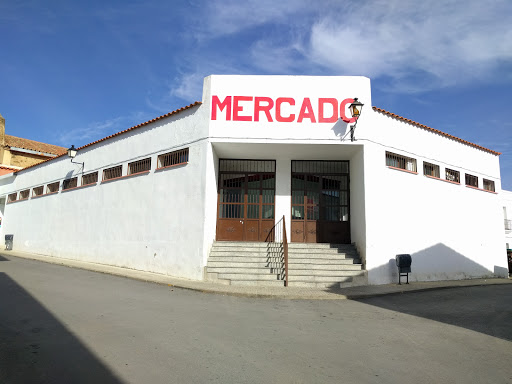 Food Market ubicada en Berlanga (Badajoz)