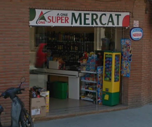 A One Supermercat ubicada en Santa Coloma de Cervelló (Barcelona)