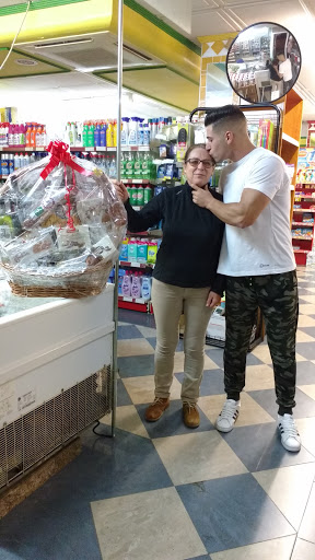 Supermercados Rosi ubicada en Estacion de Cartama (Málaga)