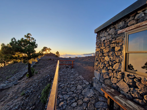 Refugio Punta de Los Roques ubicada en El Paso (Santa Cruz de Tenerife)