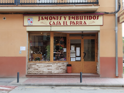 Jamones Y Embutidos Casa El Parra ubicada en Ademuz (Valencia)