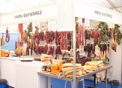 Embutidos Sin Gluten y sin Lactosa Hermanos Gutiérrez Bermejo S.C. ubicada en Las Navas de la Concepción (Sevilla)