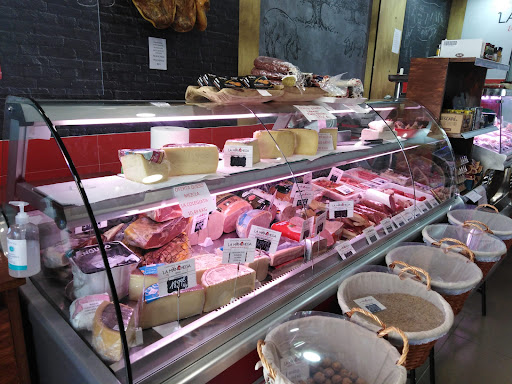 Carnicería y Charcutería LA MANCHEGA. ubicada en Toledo (Toledo)
