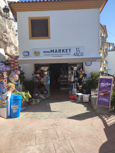 MiniMarket El Arco ubicada en Comares (Málaga)