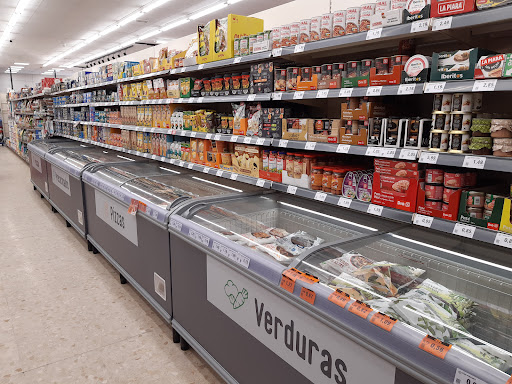 Supermercados Dia ubicada en Villamanrique de la Condesa (Sevilla)