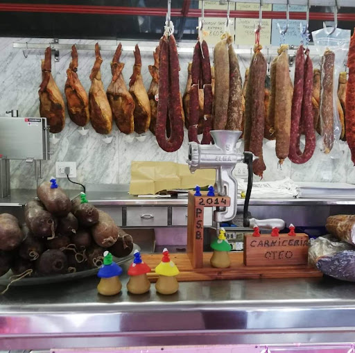 Carnicería Oteo ubicada en San Leonardo de Yagüe (Soria)