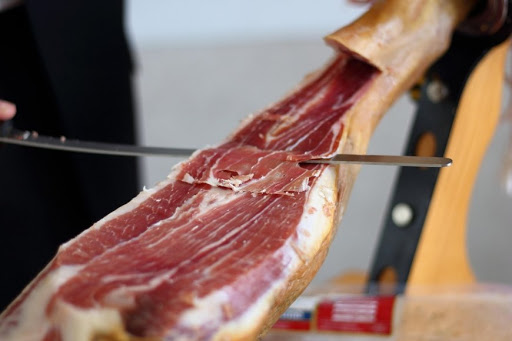 La abadia del jamon ubicada en Puigcerdà (Girona)