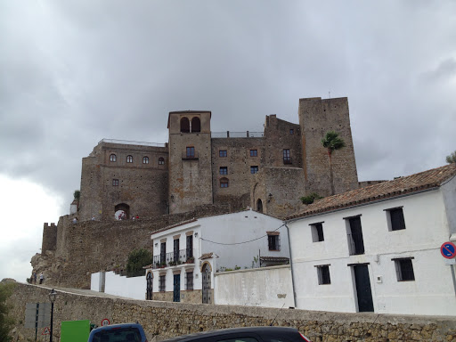 Visitas Guiadas al Castillo de Castellar ubicada en Castillo de Castellar (Cádiz)