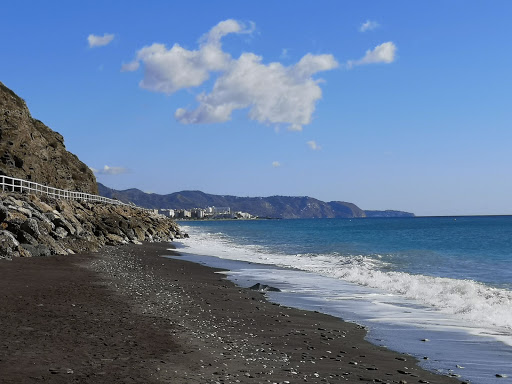 Playa Calaceite ubicada en Torrox (Málaga)