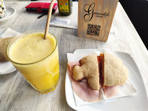 Eva Panaderia Charcuteria ubicada en Marbella (Málaga)