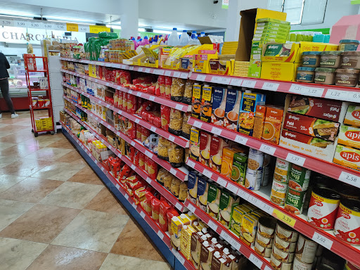 Supermercado superalba ubicada en Villanueva del Arzobispo (Jaén)