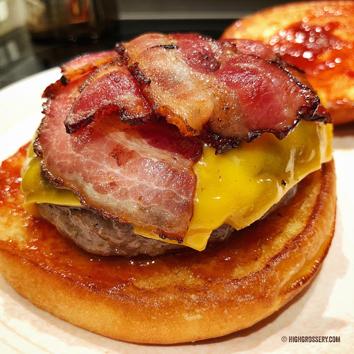 Embutidos Bernal ubicada en Zaragoza (Zaragoza)