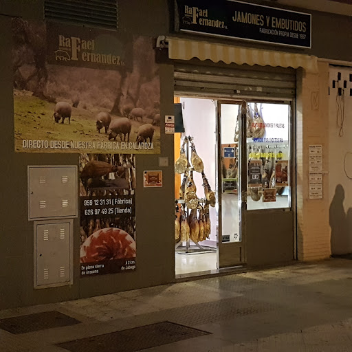 Rafael Fernandez. Jamones Y Embutidos ubicada en Punta Umbría (Huelva)