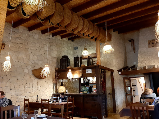 Restaurante Casa Sanchiz ubicada en Cases de Sanchis (Alicante)