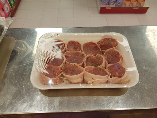 Carniceria charcuteria paco escriche ubicada en Zaragoza (Zaragoza)