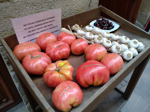 Alimentación Sakagorri ubicada en Puente La Reina – Gares (Navarra)