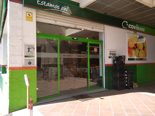 Supermercado Coviran Ortega ubicada en Alfacar (Granada)