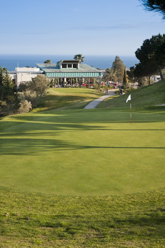 Benalmádena Golf ubicada en Benalmádena (Málaga)